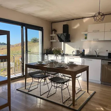 Cheerful 1 Bedroom With Forest View