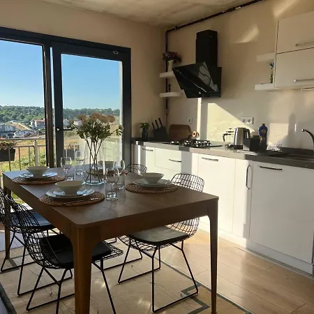 Apartment Cheerful 1 Bedroom With Forest View Istanbul