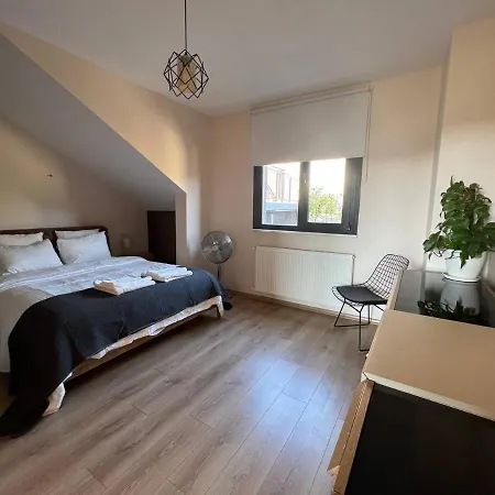 Cheerful 1 Bedroom With Forest View Istanbul