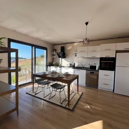 Cheerful 1 Bedroom With Forest View דירה *